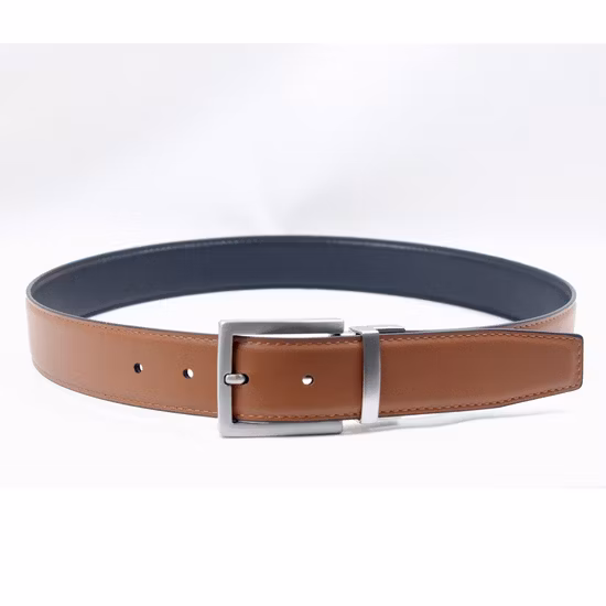 Coleira de gatinho de couro macio material PU brilhante cinto ajustável para animais de estimação Wbb14012